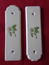2 PLAQUES DE PROPRETE