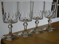 SAINT LOUIS 4 ANCIENS VERRES A