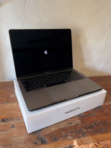 Apple macbook pro touch bar - macbook,