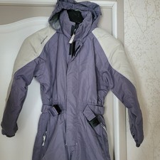 Combinaison de ski  10 ans QUECHUA en très bon état