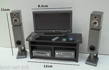 home cinéma miniature,maison de poupée ou vitrine,télévision,écran,enceintes M2