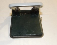 Ancienne perforatrice de table