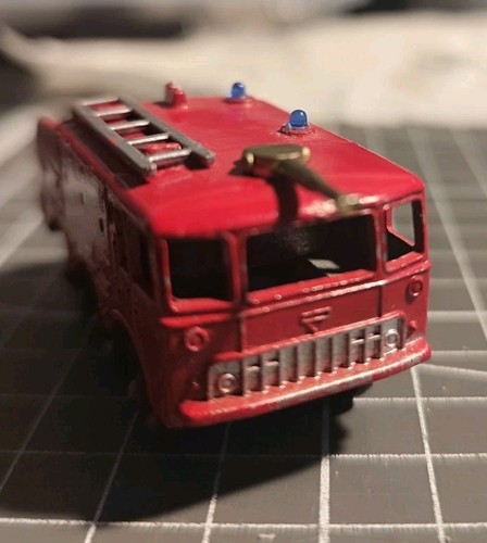 Lesney foamite crash tender - ,