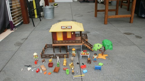 Playmobil 4826 station ombati - playmobil,