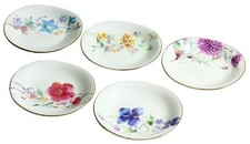 Lot de 5 petites assiettes