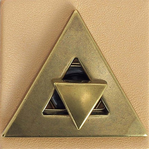Fermoir tourniquet triangle
