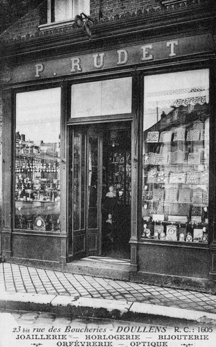 Ancienne doullens facade - ,