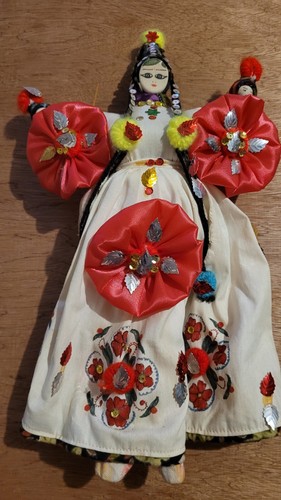 Poupée folklorique turque