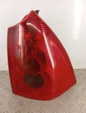 Feu arriere principal droit