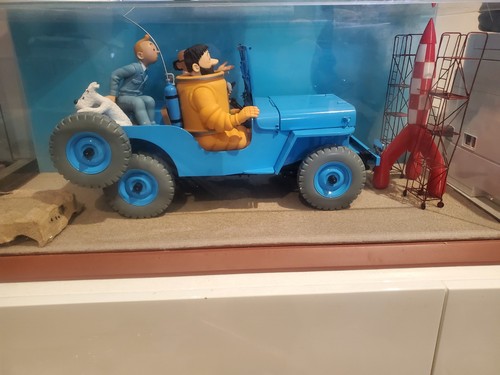 Jeep tintin objectif lune - objectif,
