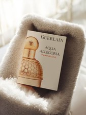 Carte publicitaire parfum ancienne collector pour collection ou décoration vinta