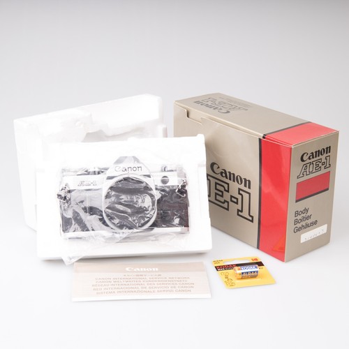 Mint canon body w box - body, w/