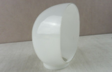 Ancien globe de lampe industrielle, en opaline, vintage