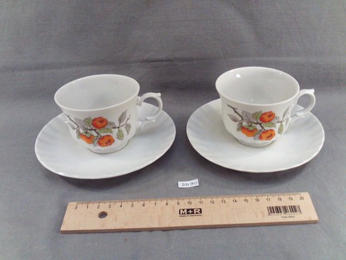 Tasses soucoupes en - 2,