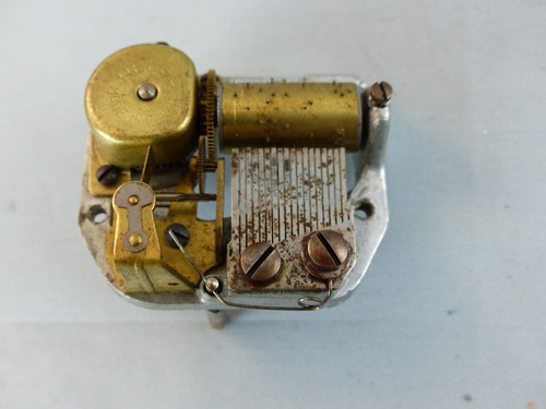 Boite musique reuge - à,