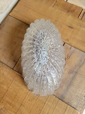 BEAU PLAFONNIER OVALE EN VERRE