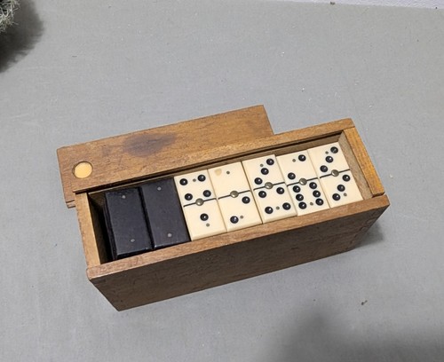 Ancien jeu domino - ancien,