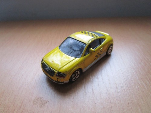 Véhicule miniature audi - miniature,