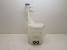 Bocal lave glace pour toyota yaris essence de 2002