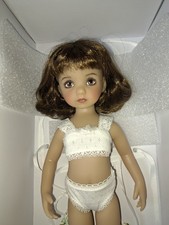 Poupée Lil' Dreamer de Diana effner neuve dans sa boîte.