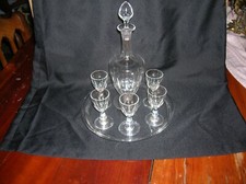 BACCARAT UN SERVICE A DIGESTIF
