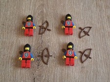 LEGO Vintage Castle Château Fort Set 6086 Figurine Lot