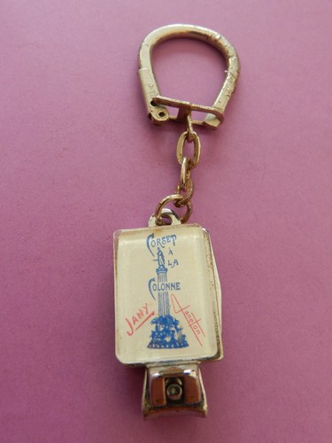 Porte clef coupe ongle - porte,