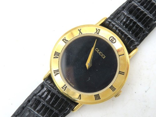 Montre femme romaine noire