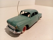 Norev F Renault Fregate Amiral verte chassis tole 1/43 TBE