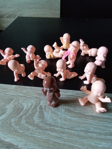 Figurines babies années 80 - figurines,