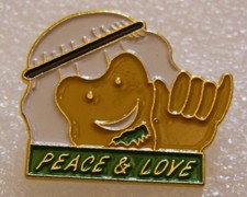 pin's PEACE & LOVE GHUTRA ARABE ENFANT vintage pin badge R70