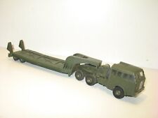 DINKY TOYS, camion berliet 6X6 militaire porte char complet jantes pleines L