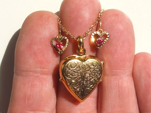 Lot beau pendentif porte - /,