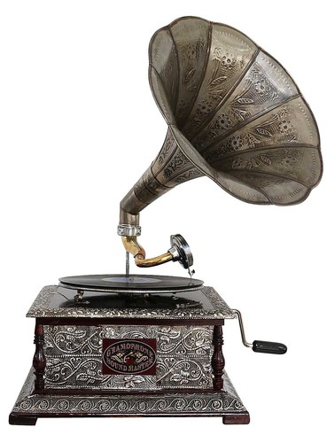 Gramophone avec pavillon pour