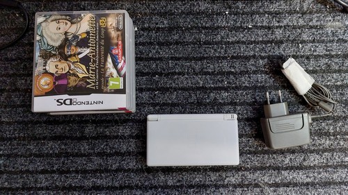 Nintendo lite blanche avec - nintendo,