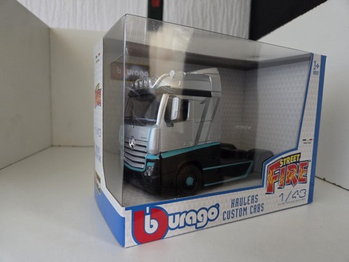 Miniature bburago mercedes - bburago,