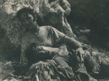 JEAN MARAIS VIVIANE ROMANCE CARMEN 1944  PHOTO ORIGINAL #4