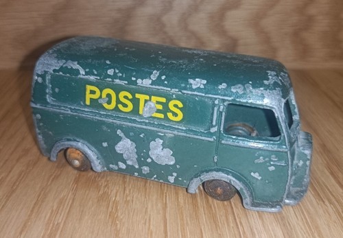 Voiture miniature fourgon - voiture,