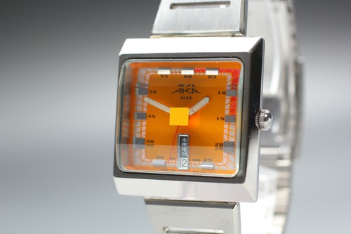 Presque comme neuve - **, montre