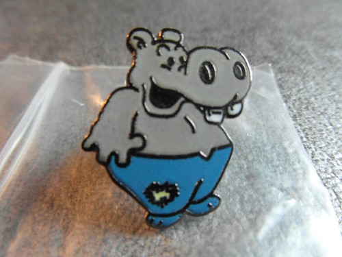 Tres rare pins - tres, pin's