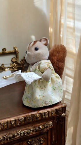 Figurine écureuil sylvanian - figurine,