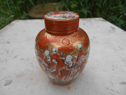 Ancien pot couvert - , en