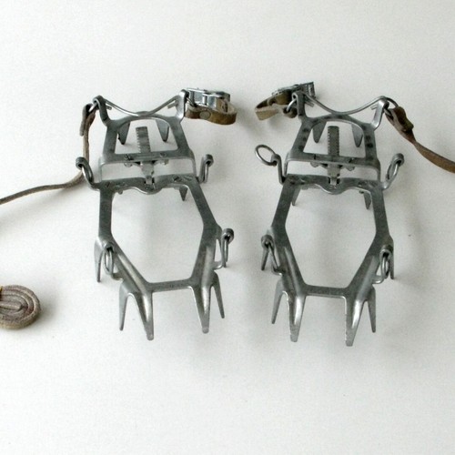 Paire crampons montagne - de,