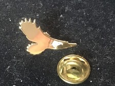 pins WINSTON Aigle logo cigarettes tabac animal animaux oiseaux