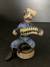 amusant cosaque avec accordeon  en poterie URSS souvenir figurine folklorique