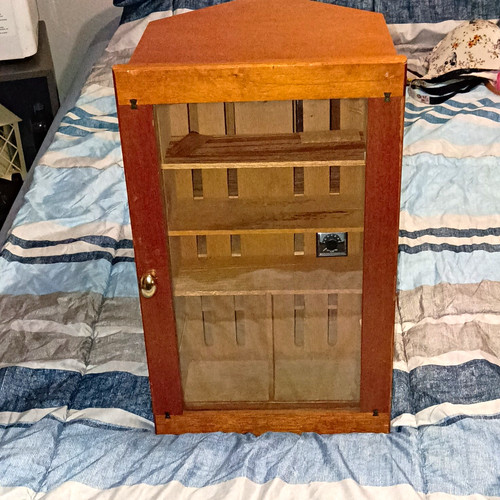 Wood cigar humidor - wood,