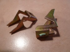 Lot de 2 ressorts de rétractation Peugeot 504 604 505 Tagora