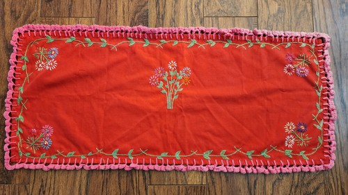 Vintage embroidered doily - vintage,