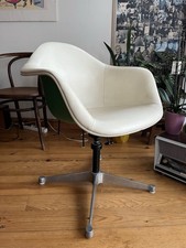 Fauteuil pivotant vintage DAT Charles et Ray Eames édition Herman Miller