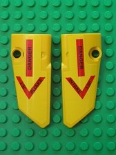 2 x LEGO Yellow Panel Fairing
